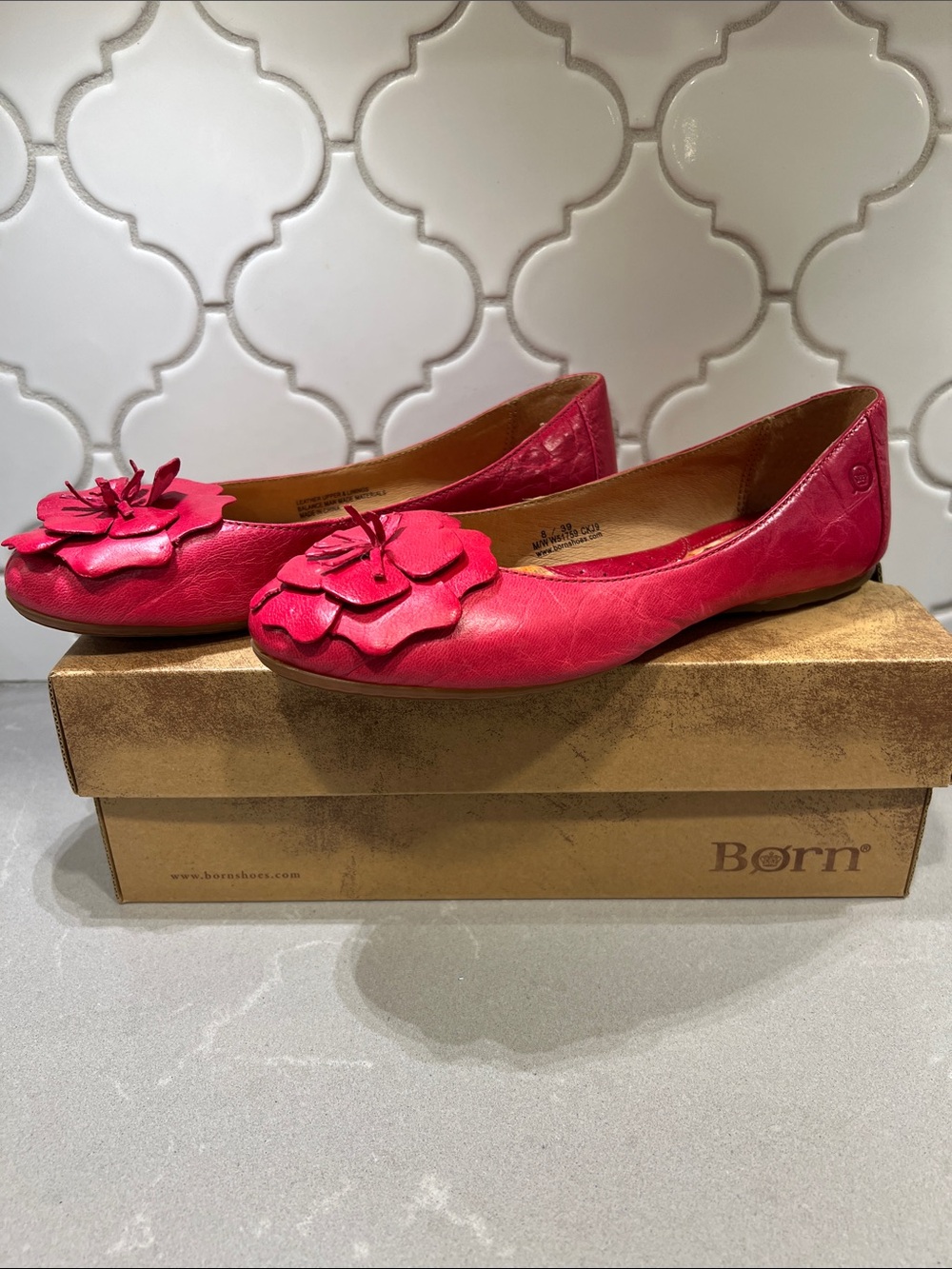 Born Pink Leather Floral Applique Ballet Flats